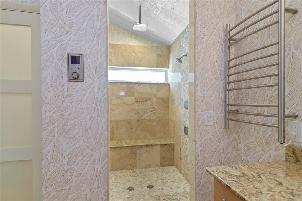 На продажу: $4,590,000 (4 спален, 3 ванн, 4213 Квадратных фут)