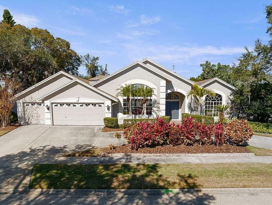 Recently Sold: $715,000 (4 beds, 3 baths, 2646 Square Feet)