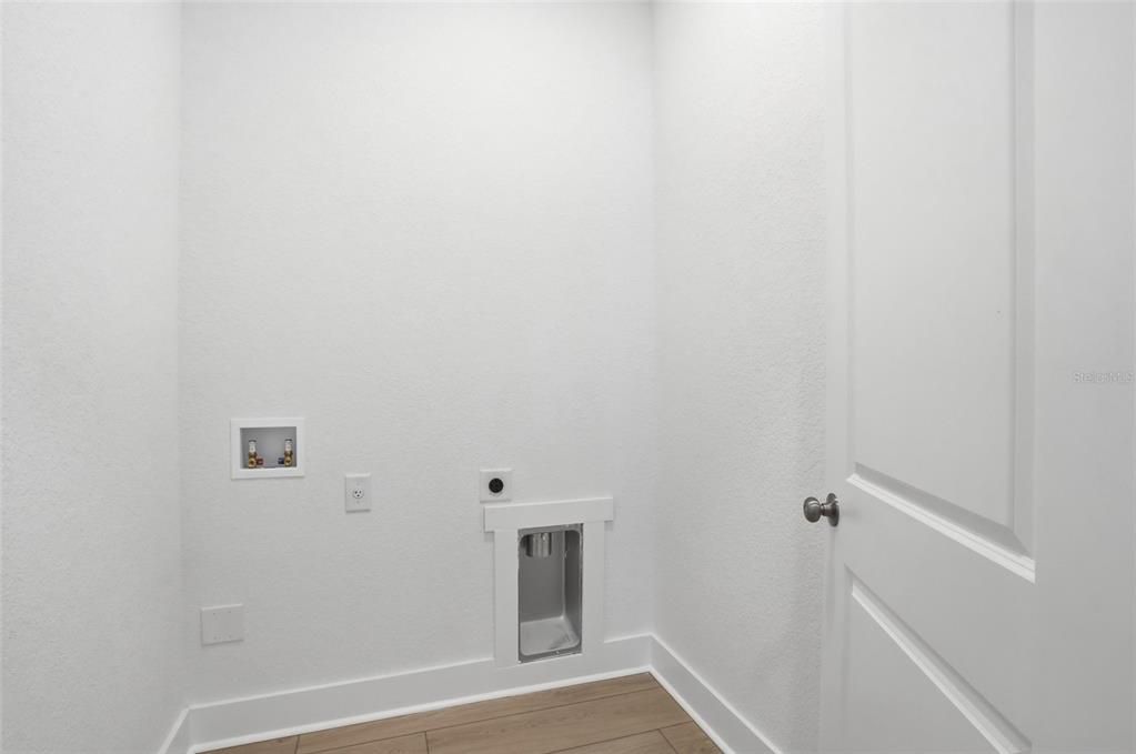 En Venta: $375,000 (3 camas, 2 baños, 1463 Pies cuadrados)