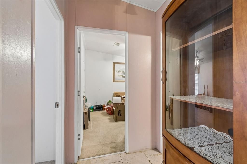 На продажу: $215,000 (3 спален, 2 ванн, 1431 Квадратных фут)