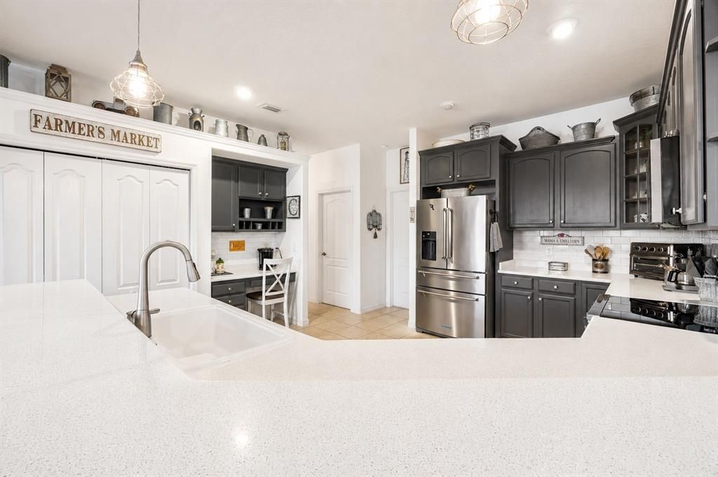 For Sale: $455,000 (4 beds, 2 baths, 2312 Square Feet)