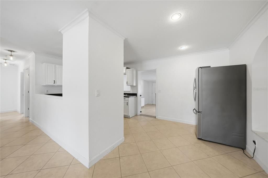 For Sale: $259,000 (4 beds, 2 baths, 1594 Square Feet)