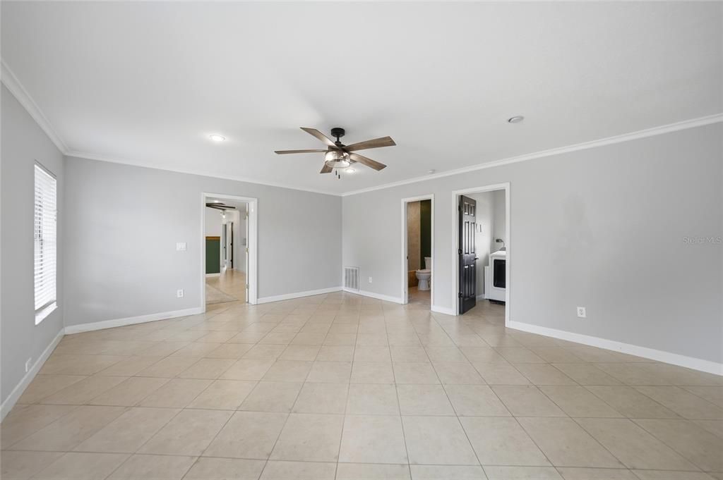 For Sale: $259,000 (4 beds, 2 baths, 1594 Square Feet)
