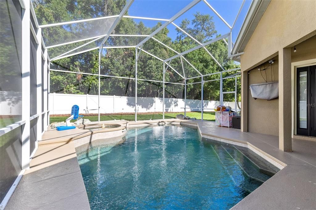 For Sale: $739,900 (4 beds, 3 baths, 2433 Square Feet)