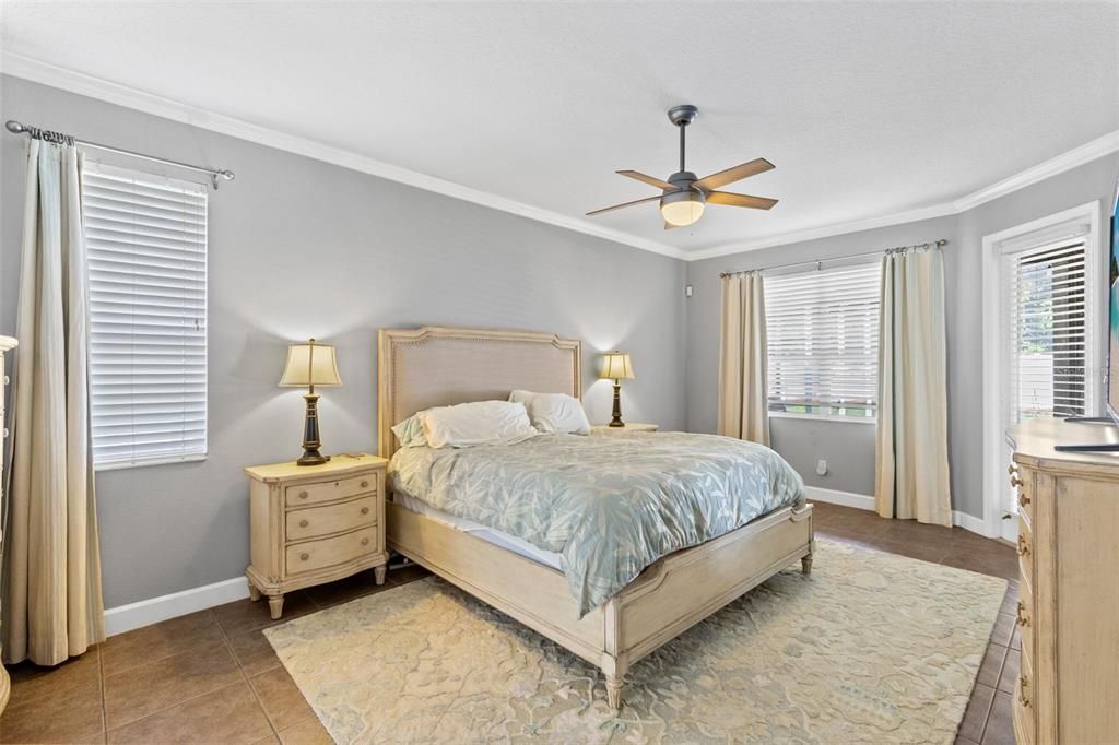 For Sale: $739,900 (4 beds, 3 baths, 2433 Square Feet)