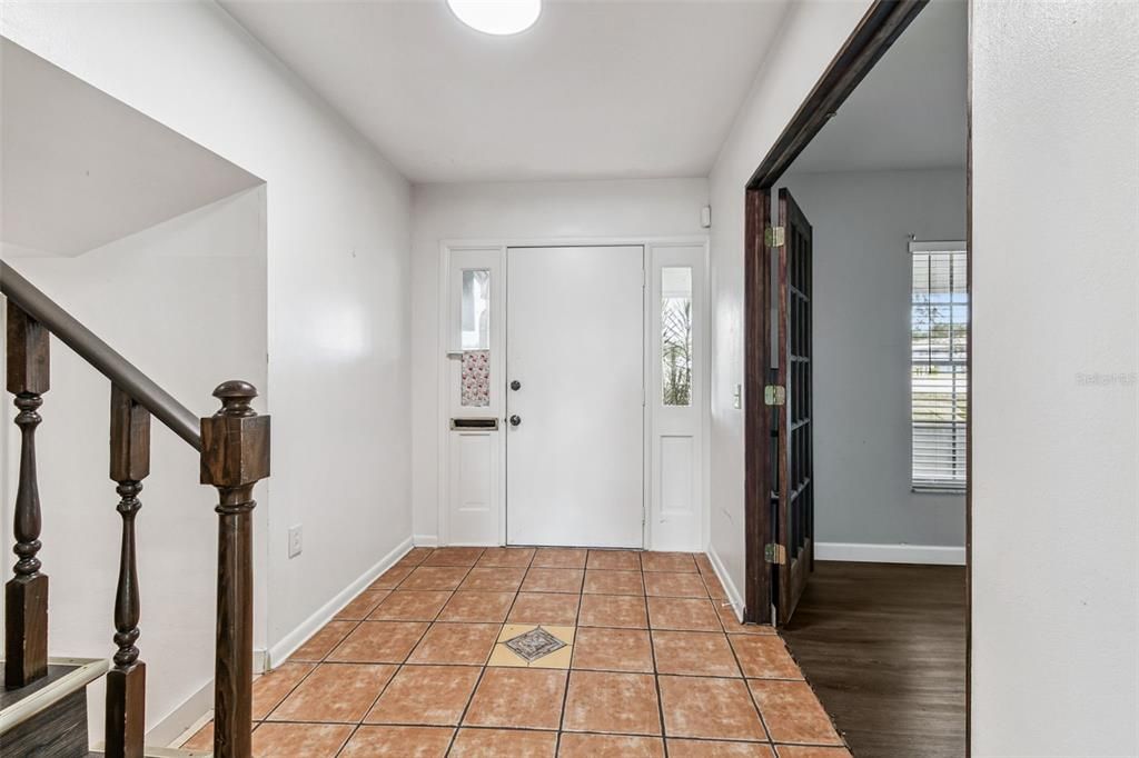 For Rent: $3,000 (5 beds, 3 baths, 2464 Square Feet)
