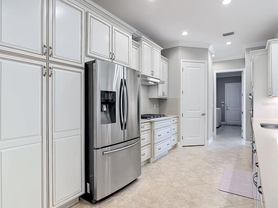 For Sale: $948,800 (3 beds, 3 baths, 3147 Square Feet)
