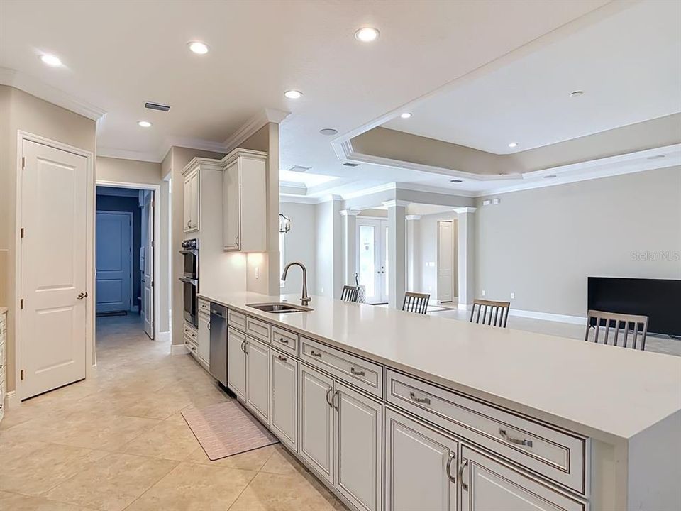 For Sale: $948,800 (3 beds, 3 baths, 3147 Square Feet)