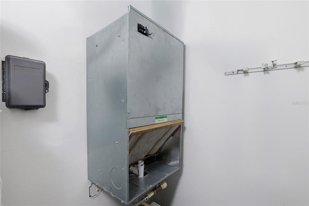 Под контрактом: $485,999 (1 спален, 1 ванн, 513 Квадратных фут)