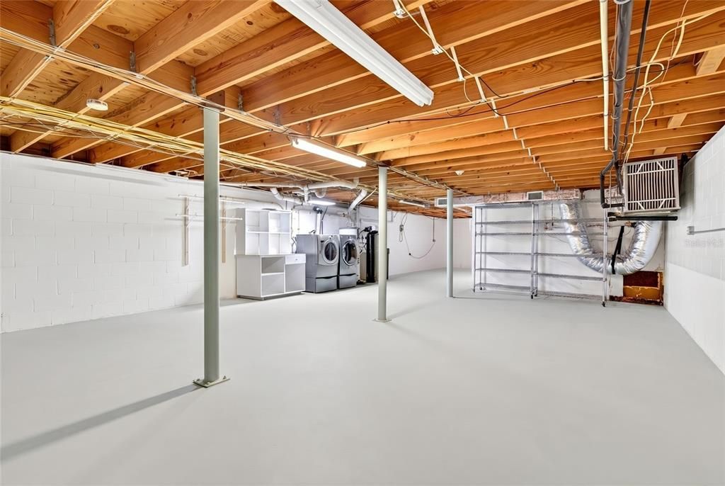 For Sale: $699,900 (3 beds, 2 baths, 2832 Square Feet)