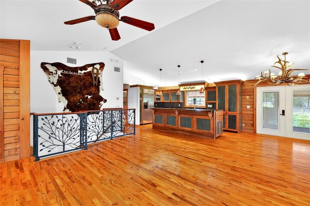 For Sale: $699,900 (3 beds, 2 baths, 2832 Square Feet)