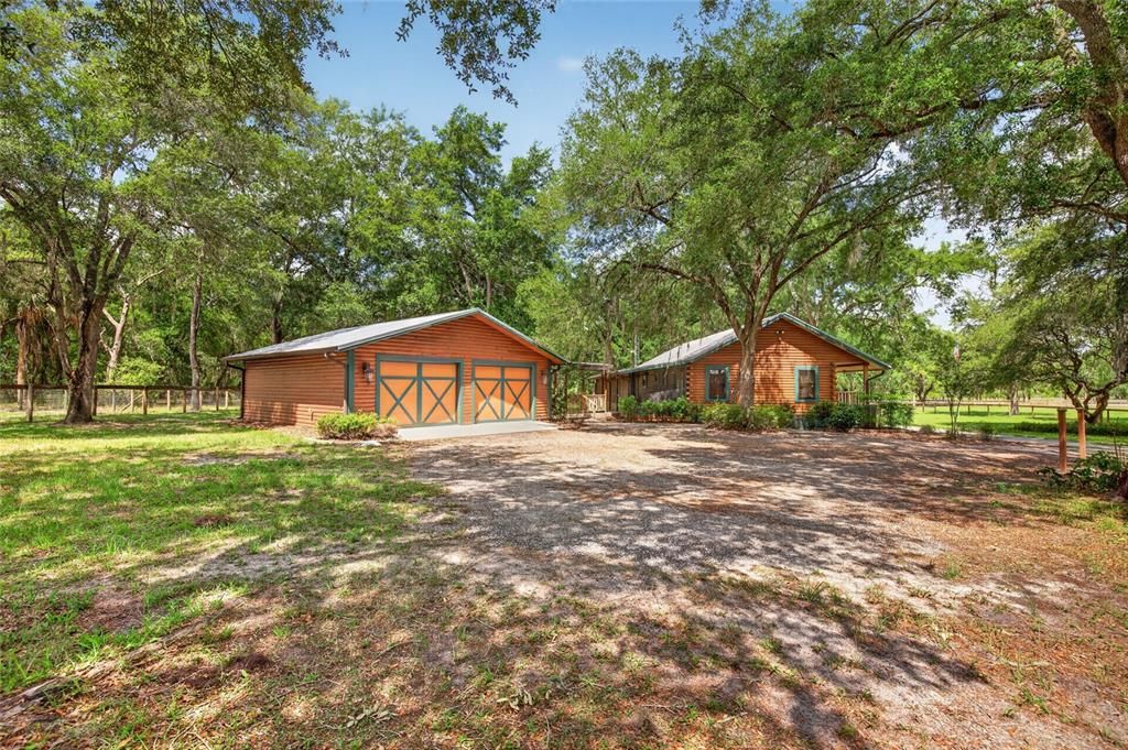 For Sale: $699,900 (3 beds, 2 baths, 2832 Square Feet)