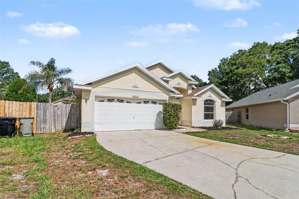 En Venta: $299,900 (4 camas, 2 baños, 1925 Pies cuadrados)