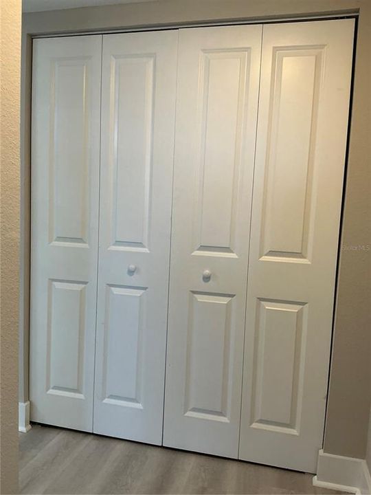For Rent: $3,200 (2 beds, 2 baths, 1385 Square Feet)