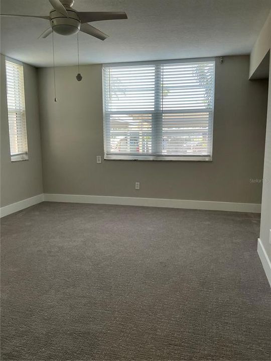 For Rent: $3,200 (2 beds, 2 baths, 1385 Square Feet)