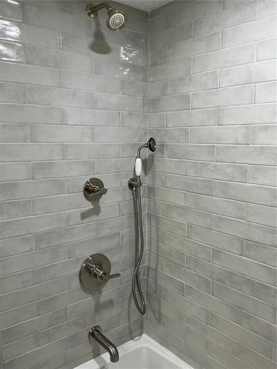 For Rent: $3,200 (2 beds, 2 baths, 1385 Square Feet)