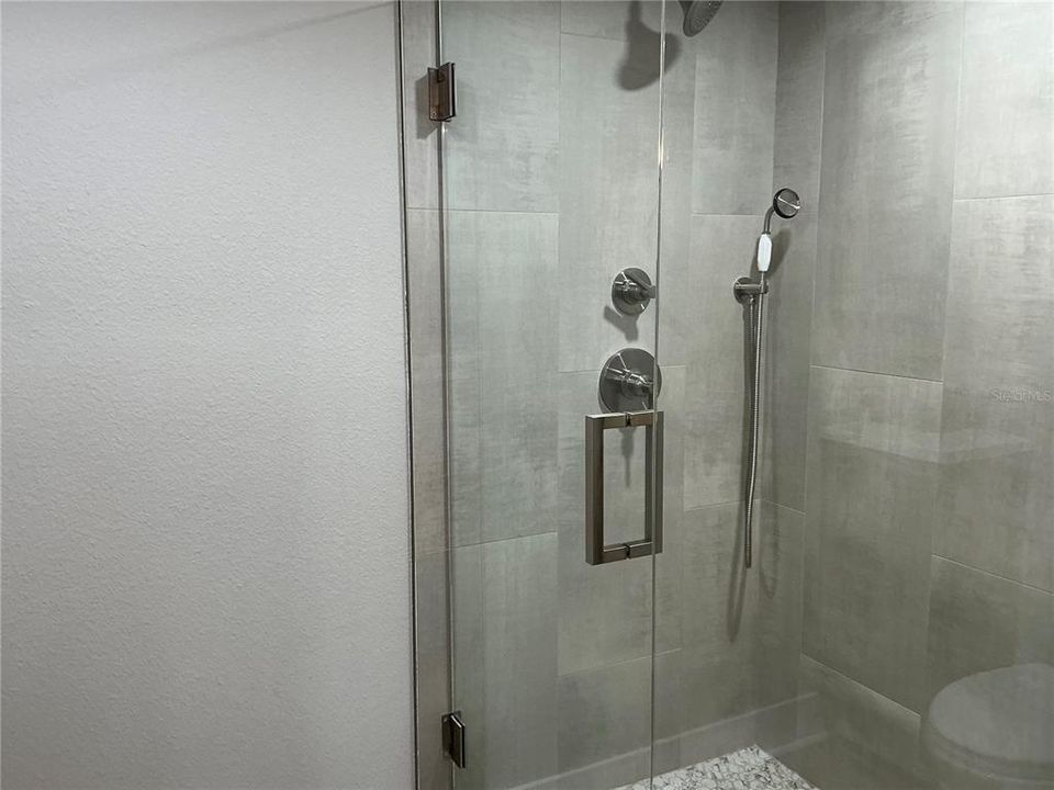 For Rent: $3,200 (2 beds, 2 baths, 1385 Square Feet)