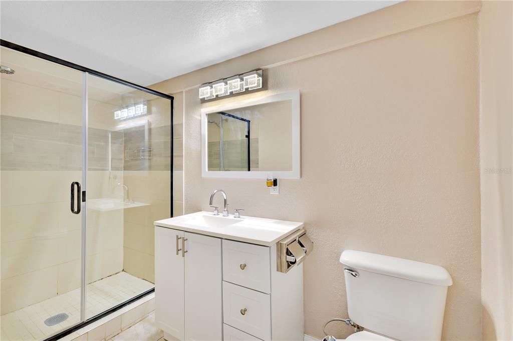 For Sale: $335,000 (3 beds, 2 baths, 1026 Square Feet)