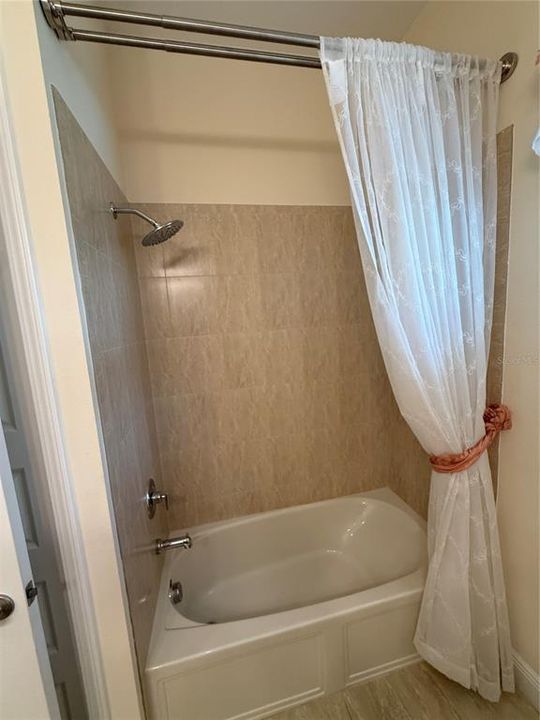 В аренду: $4,000 (4 спален, 3 ванн, 3157 Квадратных фут)