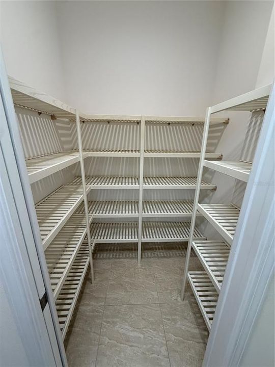 В аренду: $4,000 (4 спален, 3 ванн, 3157 Квадратных фут)