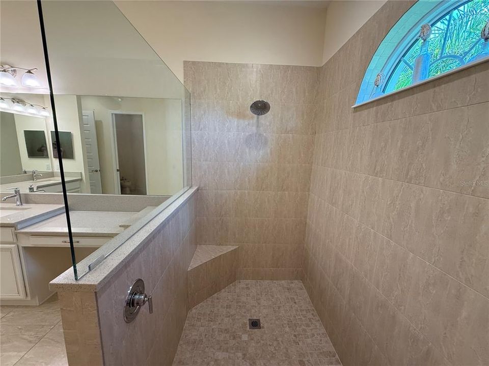 В аренду: $4,000 (4 спален, 3 ванн, 3157 Квадратных фут)