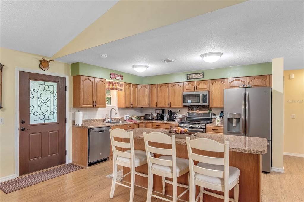 For Sale: $1,199,000 (4 beds, 3 baths, 2700 Square Feet)