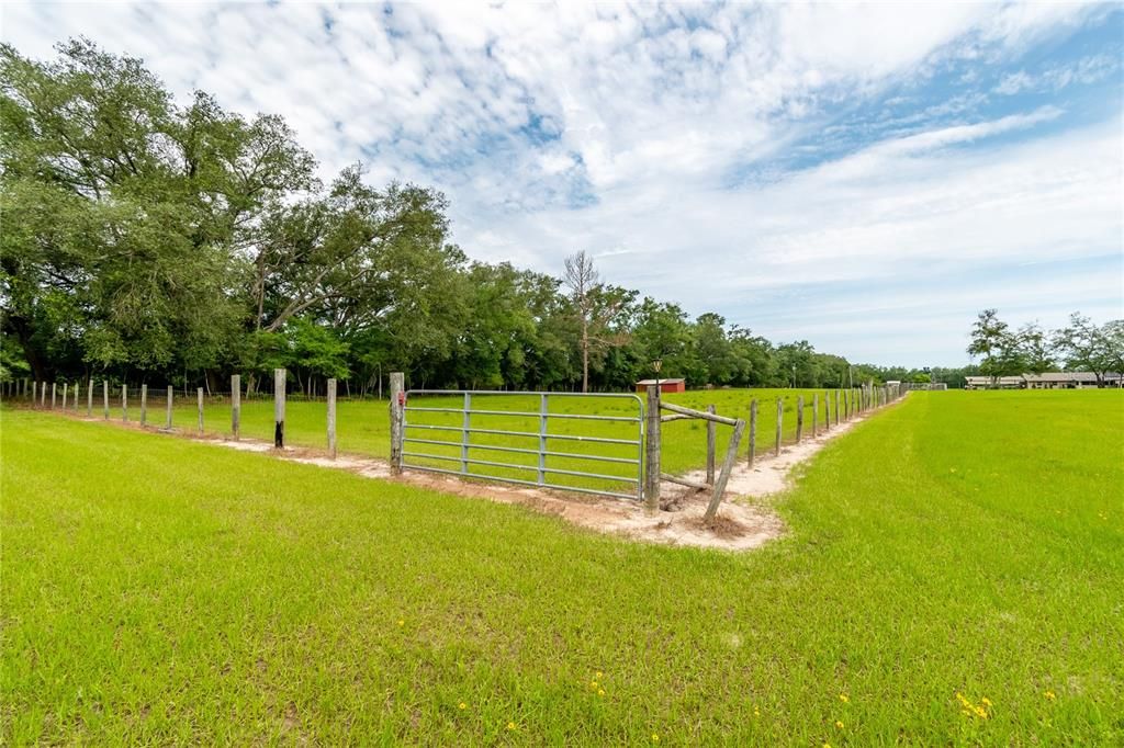 For Sale: $1,199,000 (4 beds, 3 baths, 2700 Square Feet)