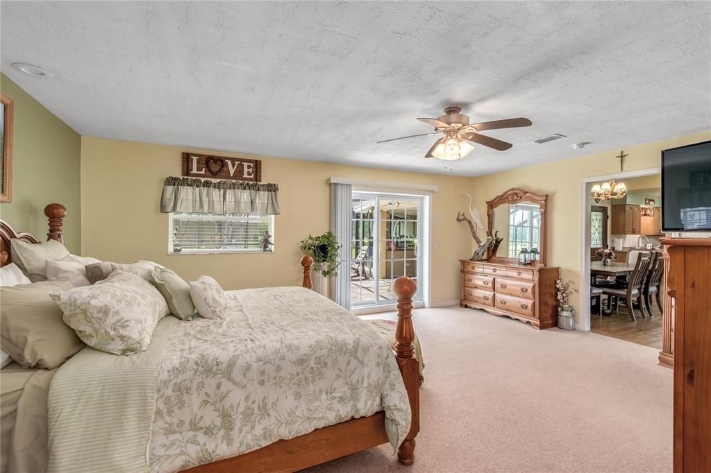 For Sale: $1,199,000 (4 beds, 3 baths, 2700 Square Feet)