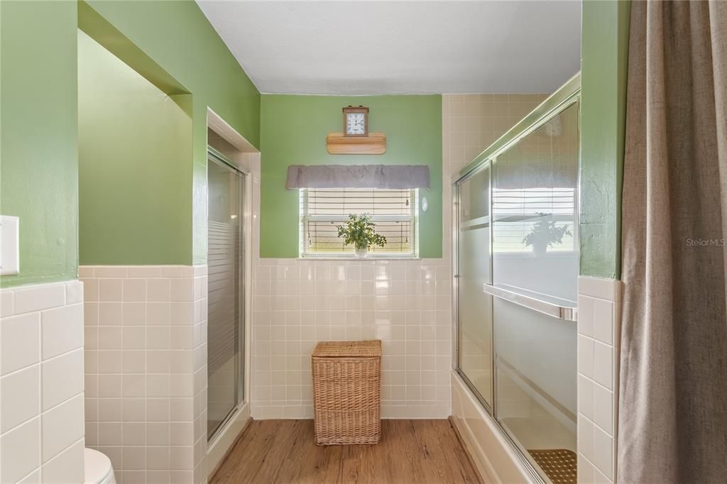 For Sale: $1,199,000 (4 beds, 3 baths, 2700 Square Feet)