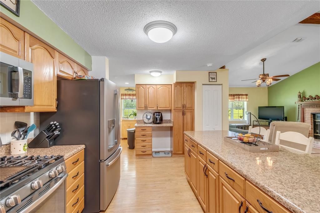 For Sale: $1,199,000 (4 beds, 3 baths, 2700 Square Feet)