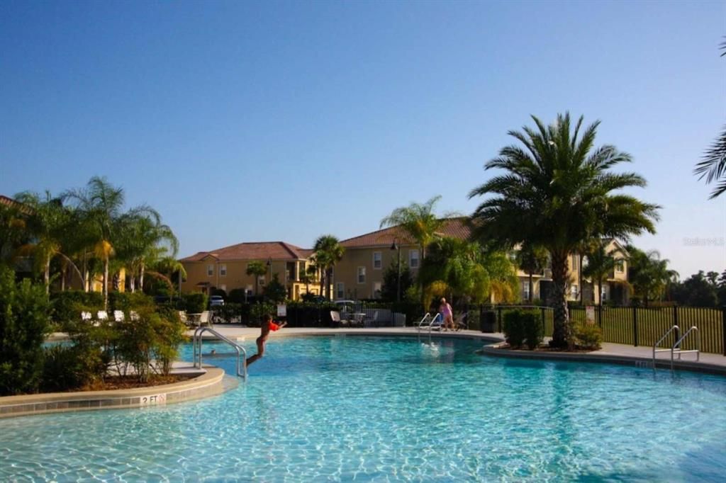 For Sale: $299,500 (3 beds, 2 baths, 1427 Square Feet)