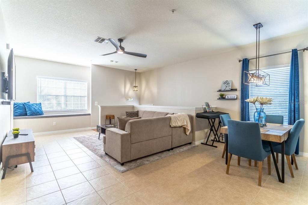 For Sale: $299,500 (3 beds, 2 baths, 1427 Square Feet)