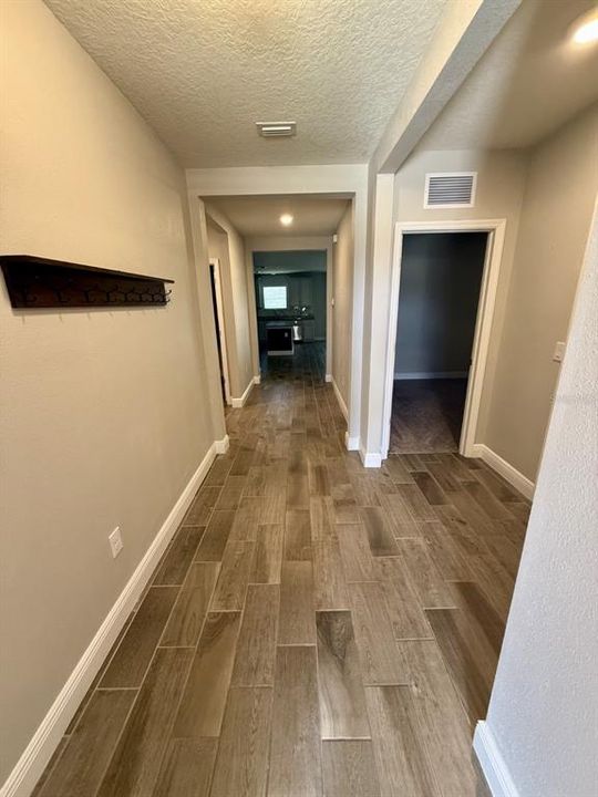 For Rent: $2,500 (3 beds, 2 baths, 1752 Square Feet)