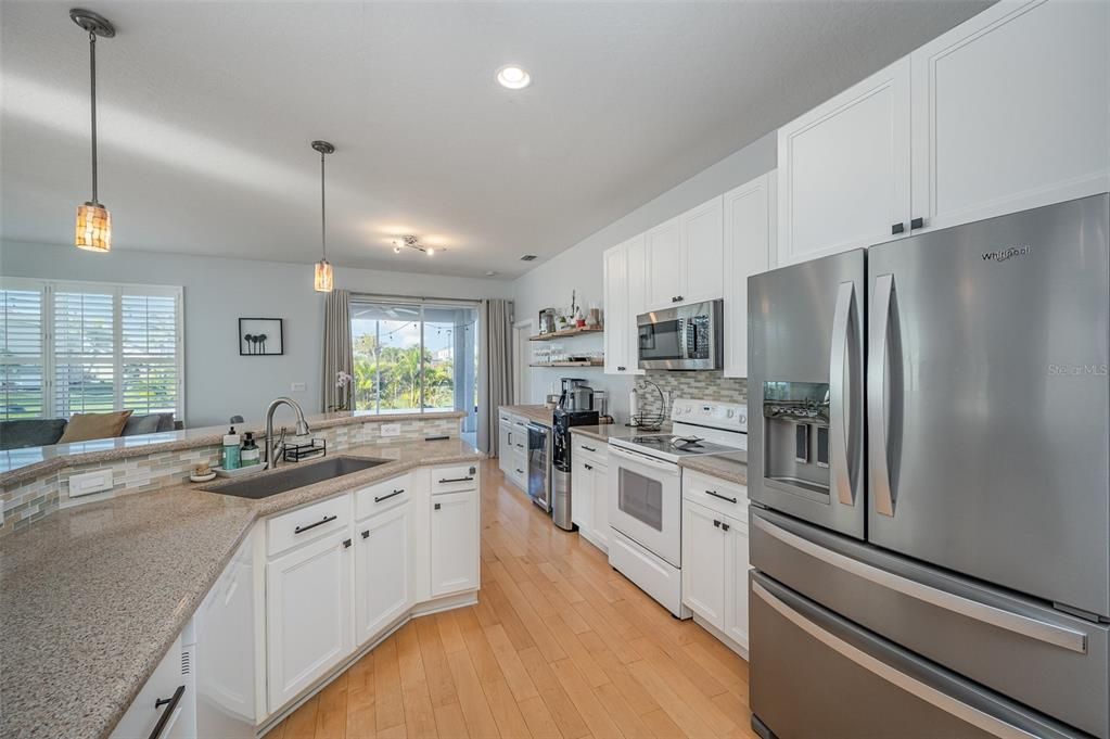 For Rent: $3,200 (3 beds, 2 baths, 1701 Square Feet)