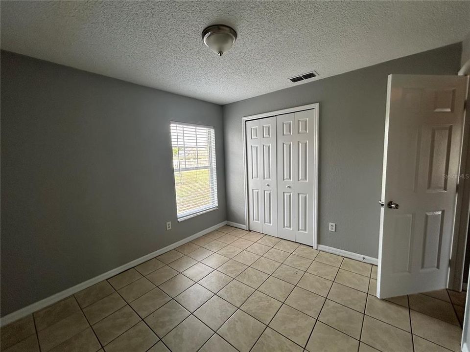 For Sale: $245,000 (3 beds, 2 baths, 1058 Square Feet)