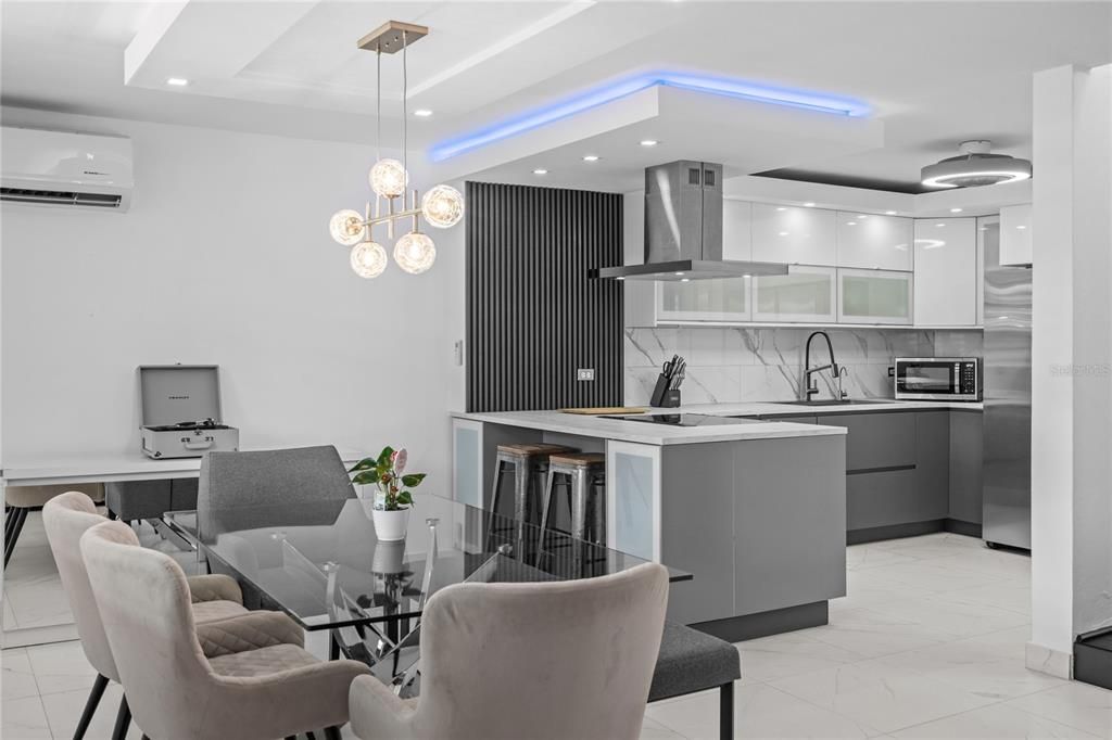 For Sale: $475,000 (2 beds, 2 baths, 1759 Square Feet)
