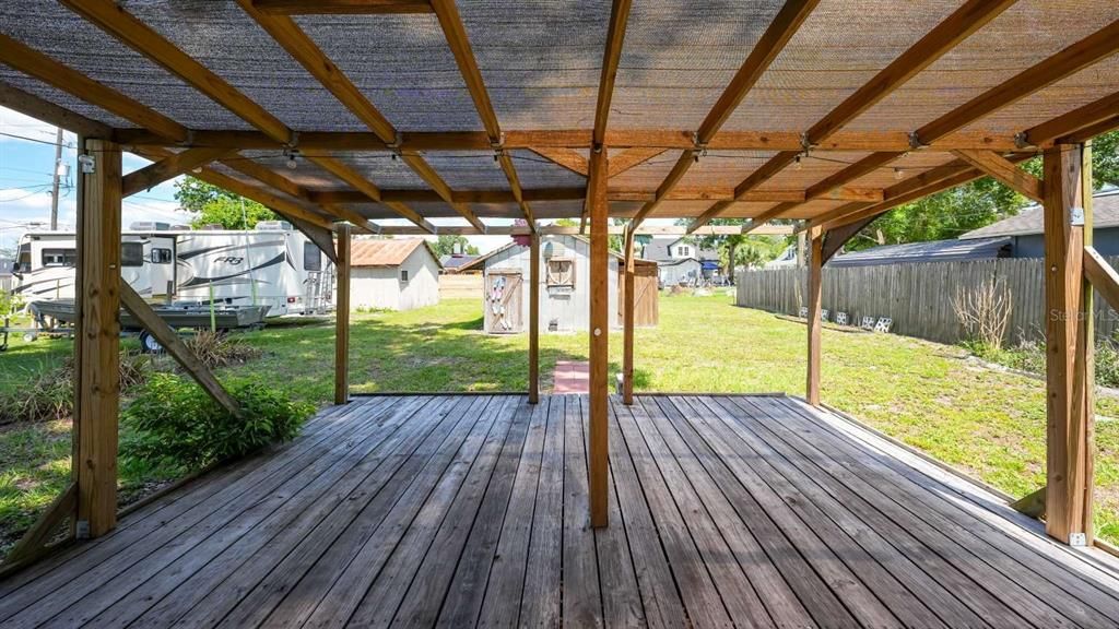 Active With Contract: $269,900 (2 beds, 1 baths, 800 Square Feet)