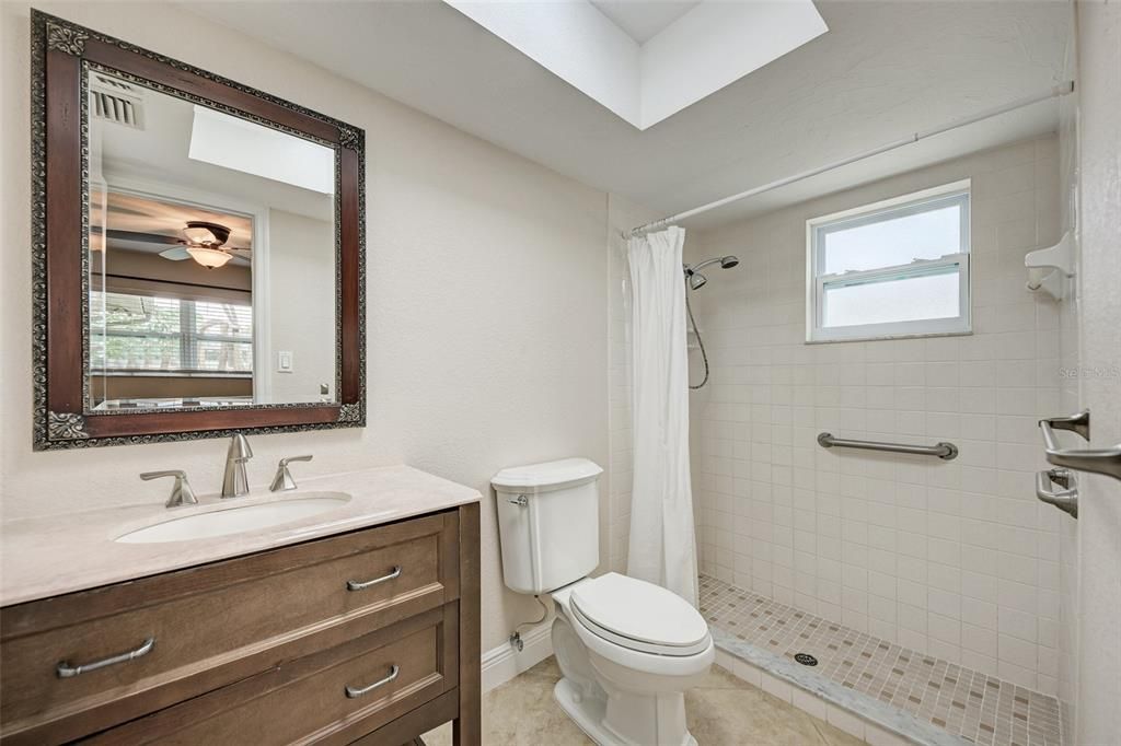 В аренду: $2,775 (4 спален, 3 ванн, 1860 Квадратных фут)