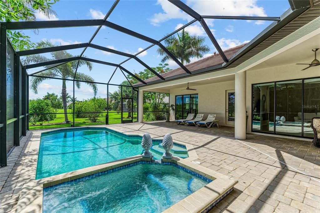 For Sale: $857,000 (4 beds, 3 baths, 2978 Square Feet)