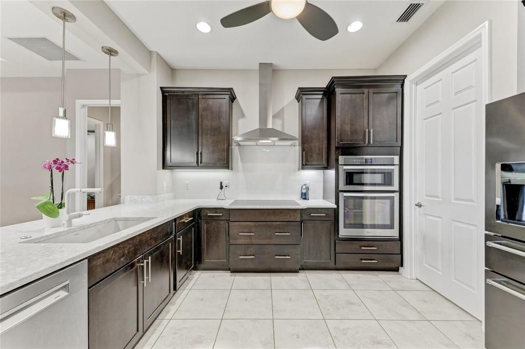 For Sale: $857,000 (4 beds, 3 baths, 2978 Square Feet)