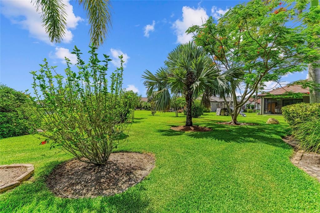 For Sale: $857,000 (4 beds, 3 baths, 2978 Square Feet)