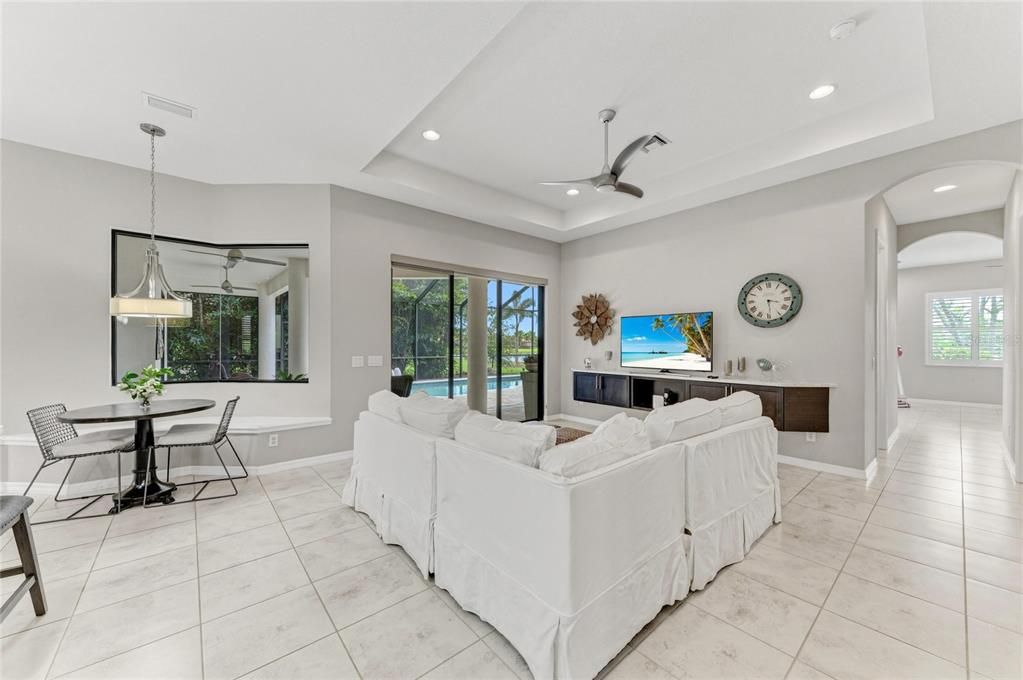 For Sale: $857,000 (4 beds, 3 baths, 2978 Square Feet)