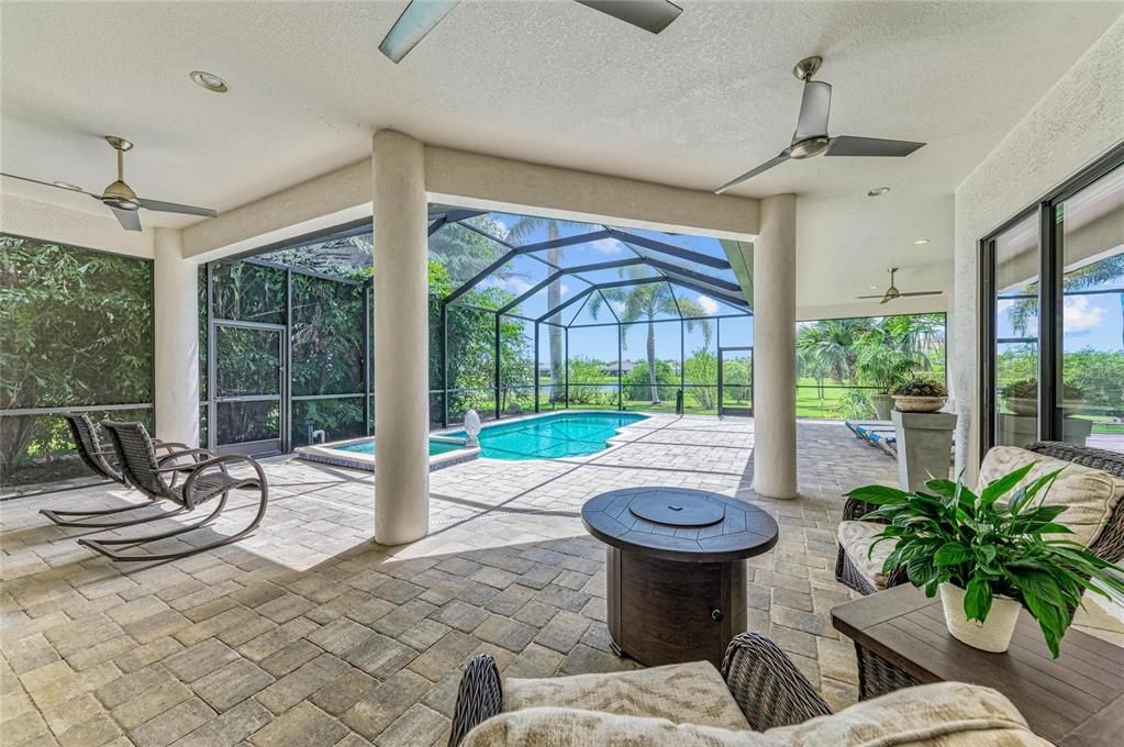 For Sale: $857,000 (4 beds, 3 baths, 2978 Square Feet)