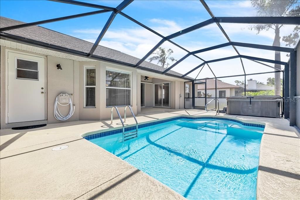 En Venta: $375,000 (3 camas, 2 baños, 1672 Pies cuadrados)