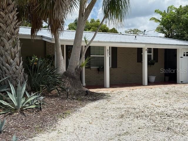 For Sale: $549,000 (2 beds, 2 baths, 1286 Square Feet)
