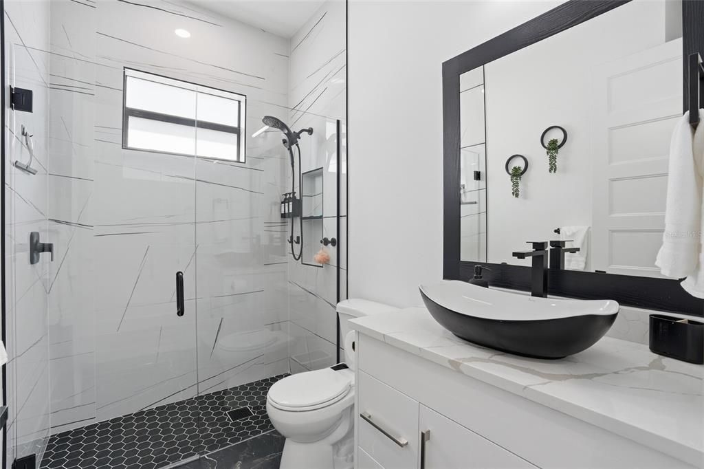 For Sale: $475,000 (3 beds, 2 baths, 2021 Square Feet)
