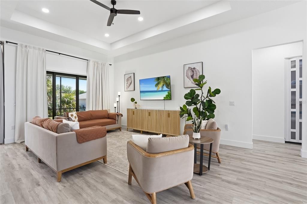 For Sale: $475,000 (3 beds, 2 baths, 2021 Square Feet)