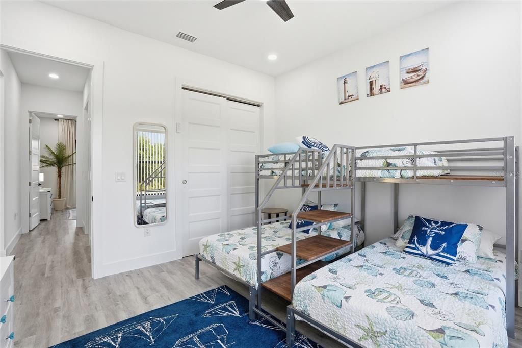 For Sale: $475,000 (3 beds, 2 baths, 2021 Square Feet)