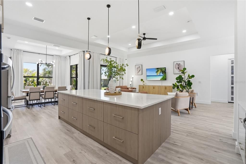 For Sale: $475,000 (3 beds, 2 baths, 2021 Square Feet)