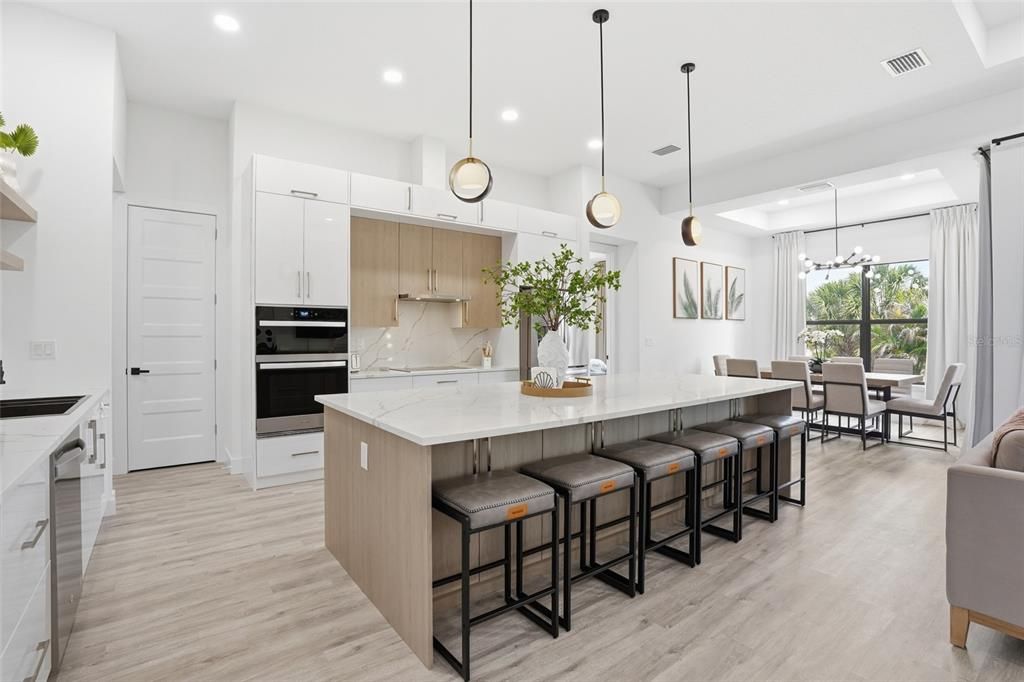For Sale: $475,000 (3 beds, 2 baths, 2021 Square Feet)